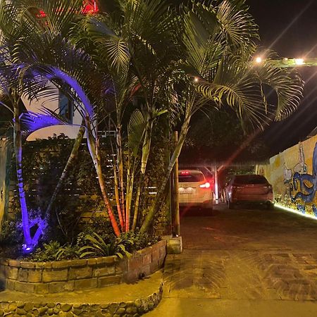 מלון Puerto López Haus Quentin מראה חיצוני תמונה