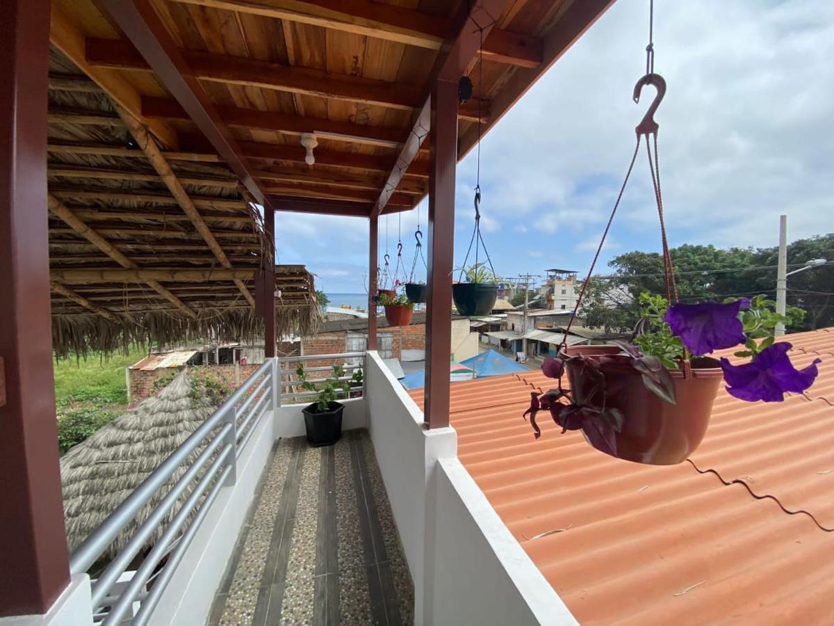 מלון Puerto López Haus Quentin מראה חיצוני תמונה