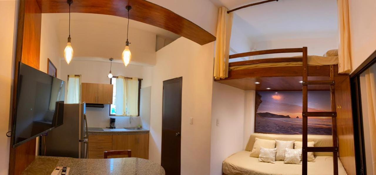 מלון Puerto López Haus Quentin מראה חיצוני תמונה