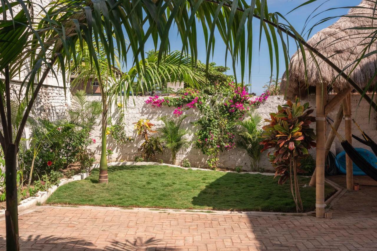 מלון Puerto López Haus Quentin מראה חיצוני תמונה