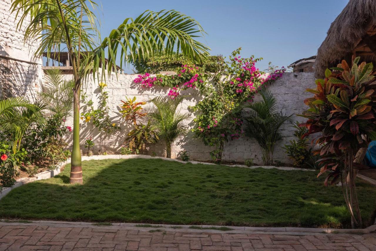 מלון Puerto López Haus Quentin מראה חיצוני תמונה